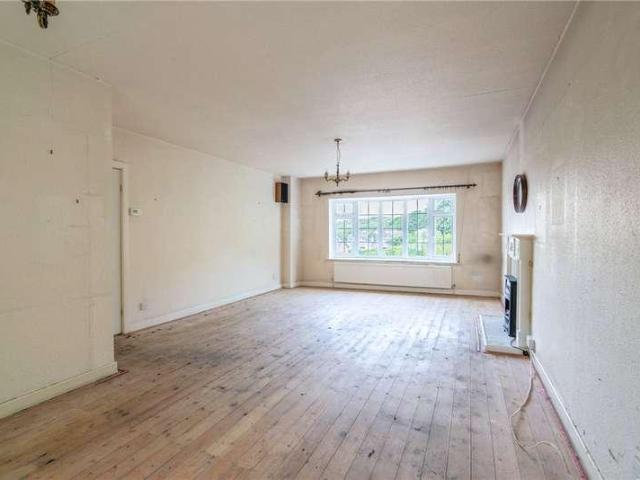 House for sale in Priestthorpe, Crossflatts