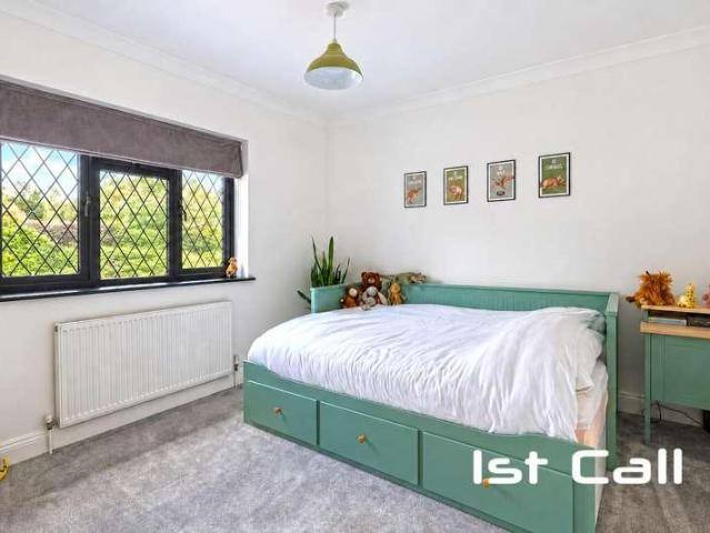 House for sale in Ashingdon, Barling