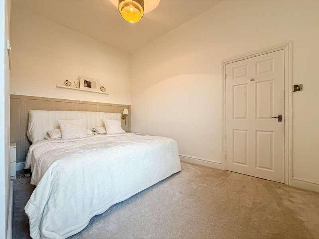 House for sale in Stoneycroft, Calderstones