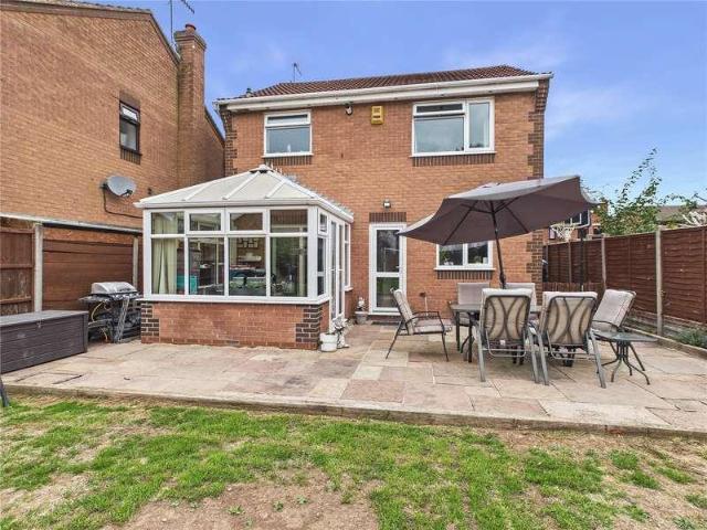 House for sale in Warndon, Worcestershire
