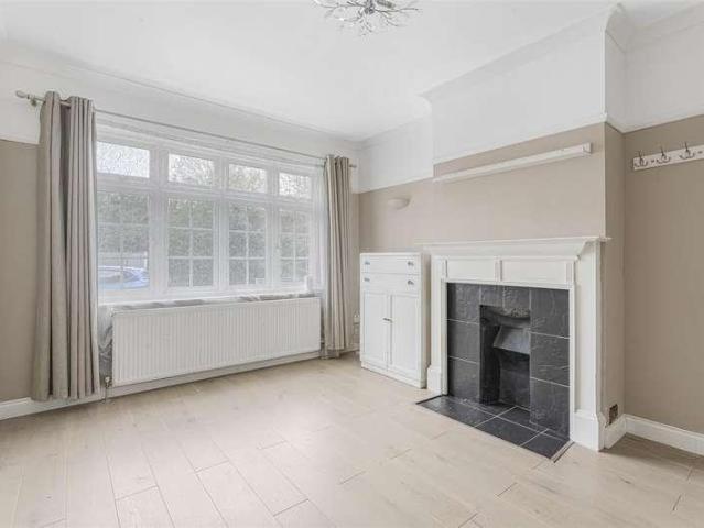 House for sale in London Borough of Merton, Merton Park