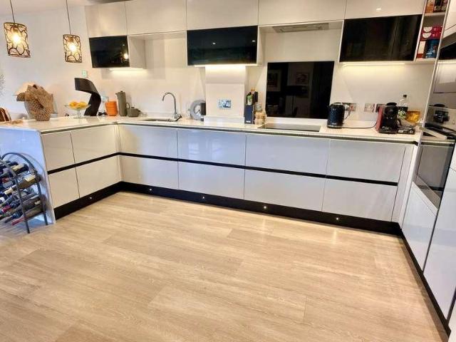 House for sale in Aston Cross, Pamington