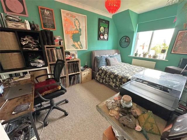 House for sale in Crumbles, Eastbourne