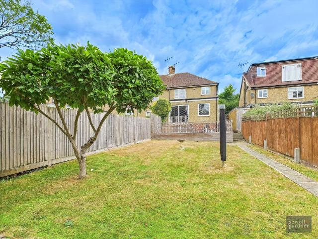 House for sale in Batchworth, Hertfordshire