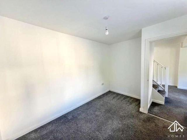 House for sale in Crumlin, Wales