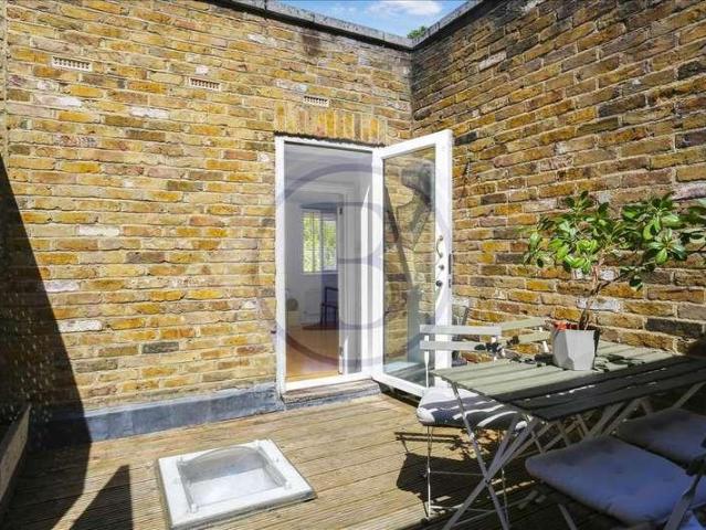 House for sale in Archway, Greater London