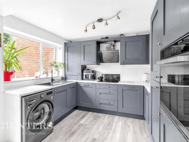 House for sale in Wardle, Burnedge
