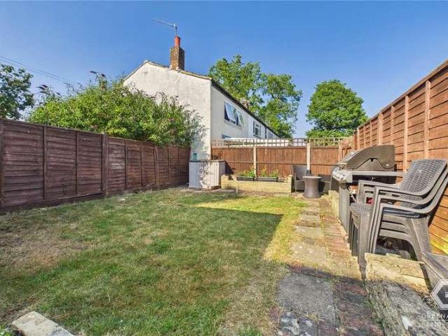 House for sale in The Butts, Kent