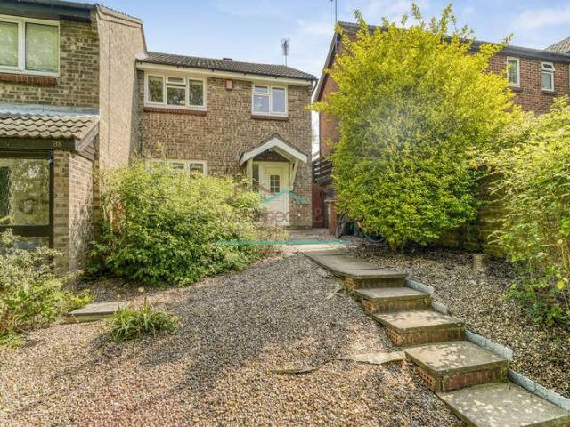 House for sale in Glenvale Park, Wellingborough