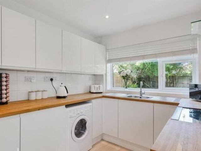 House for sale in The Butts, Kent