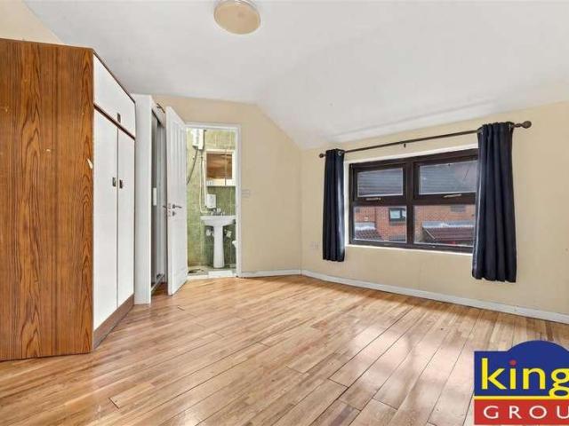 House for sale in London Borough of Tower Hamlets, Greater London