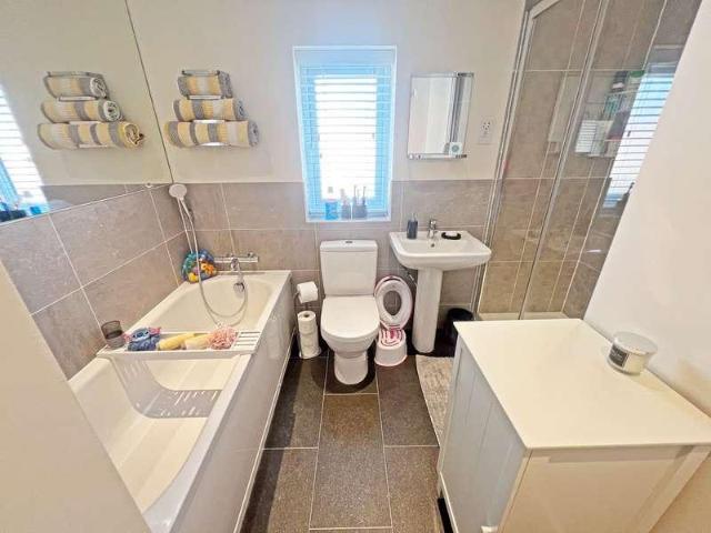House for sale in Lubbesthorpe, Pinfold