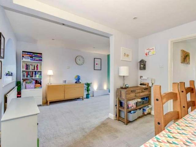 House for sale in Meriden, Watford
