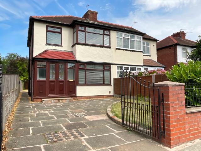 House for sale in Marshside, Southport