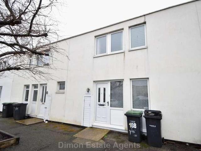 House for sale in Rowner, Middlecroft