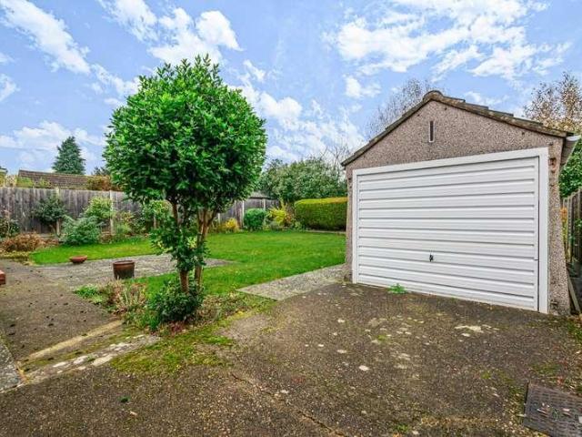 House for sale in Sheerwater, Woking