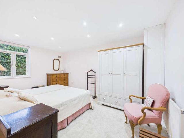 House for sale in Berrick Salome, Oxfordshire