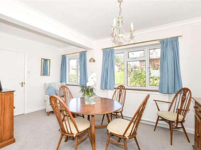 House for sale in Hillview, Surrey