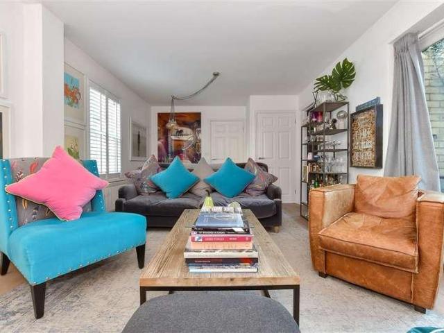 House for sale in Thurston Park, The Bridge