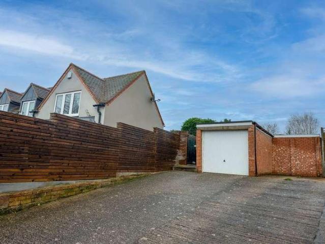 House for sale in Alderminster, Warwickshire