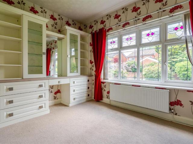 House for sale in Longbarn, Warrington