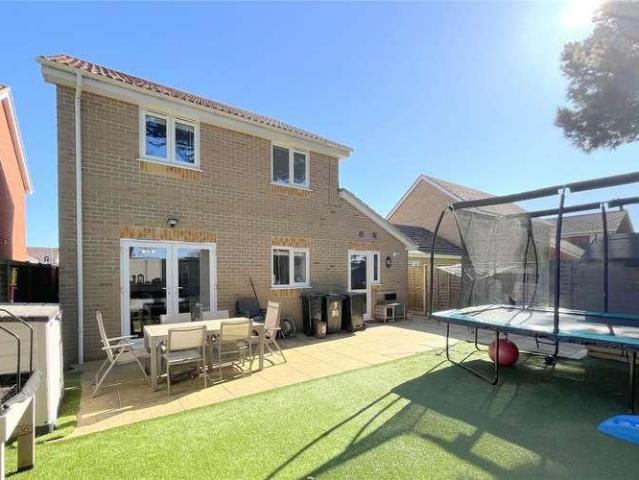 House for sale in Highcliffe