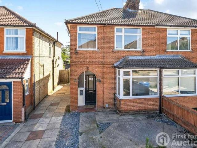 House for sale in Key Street, Suffolk