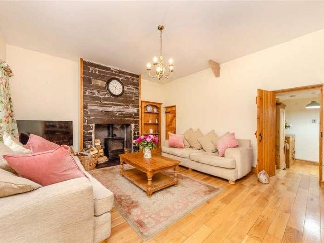 House for sale in Llandygai, Bethesda