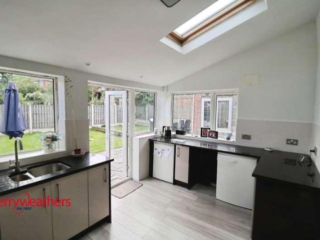 House for sale in Herringthorpe, South Yorkshire