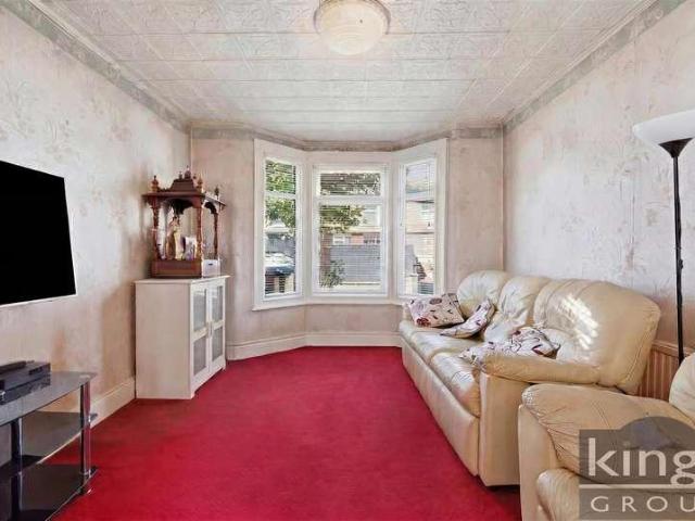 House for sale in Ponders End, Greater London