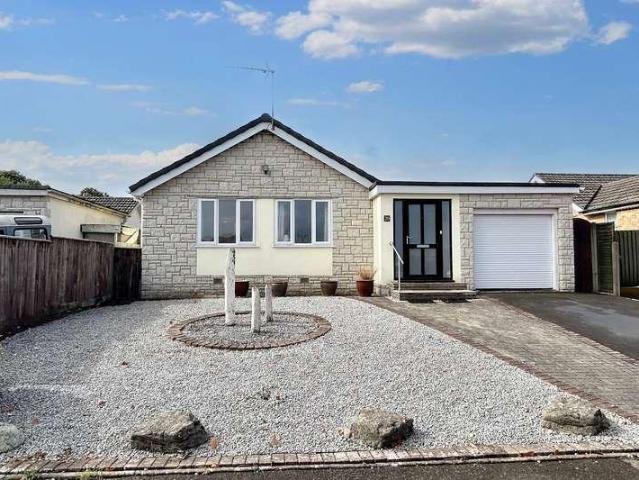 House for sale in Oakley, Merley