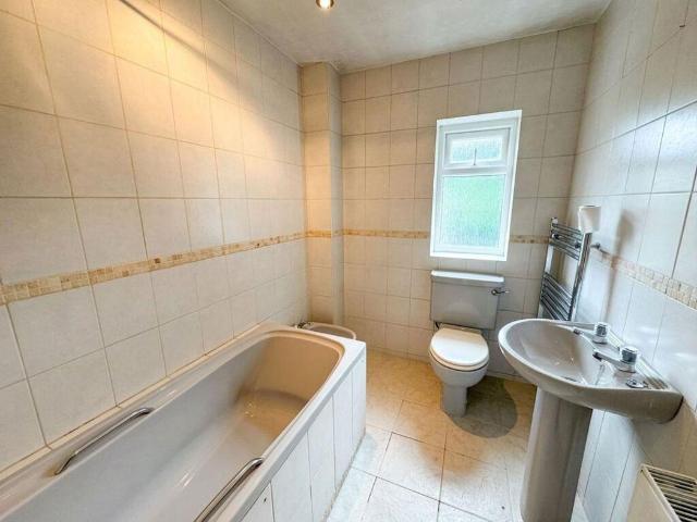 House for sale in Colshaw Farm, Wilmslow