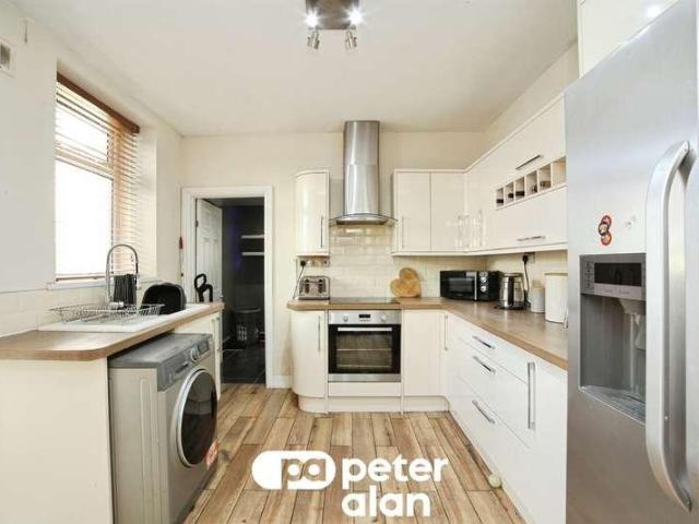 House for sale in Bargoed, Wales
