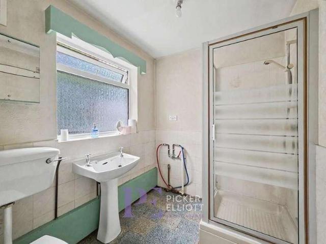 House for sale in Camp Hill, Warwickshire