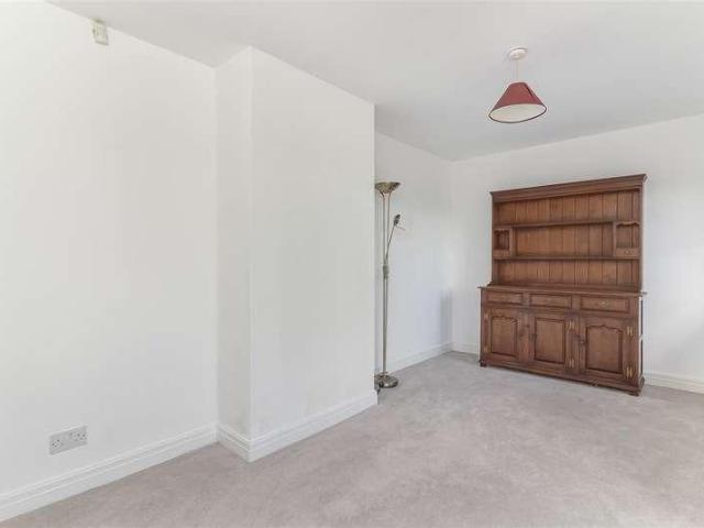 House for sale in Harewood, West Yorkshire