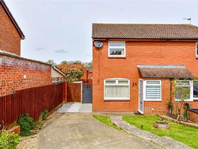 House for sale in Spring Vale, Hampshire