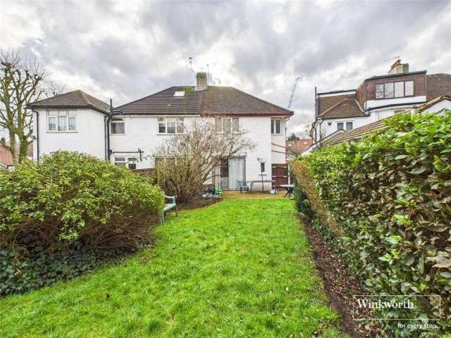 House for sale in Hendon, Greater London