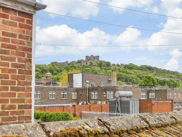 House for sale in Tower Hamlets, Ash