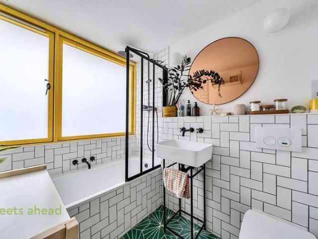 House for sale in London Borough of Croydon, Greater London