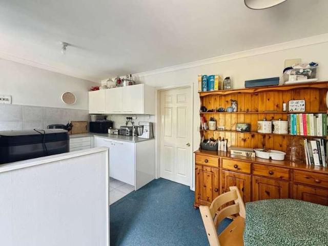 House for sale in Buckler's Park, Crowthorne