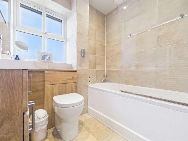 House for sale in Burghfield Common, West Berkshire