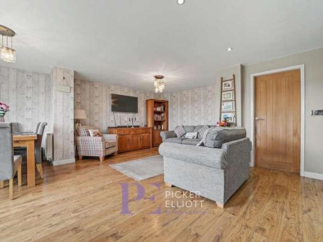 House for sale in Stanford On Avon, Leicestershire