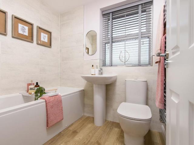 House for sale in Waltham, New Waltham