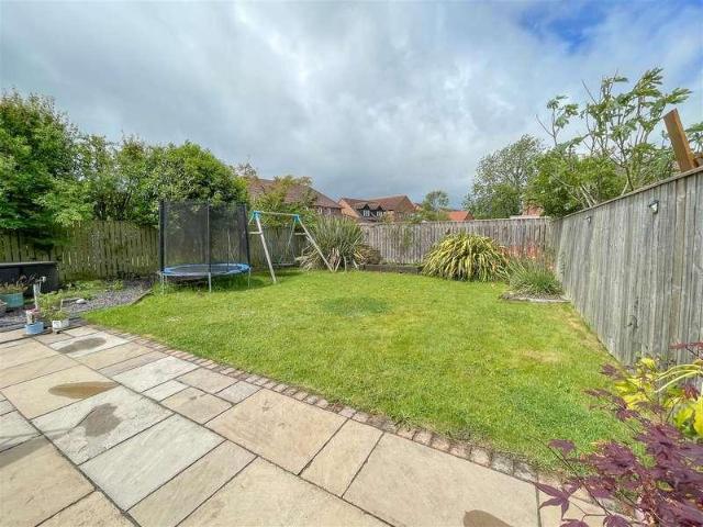 House for sale in Darlington, Oak Tree