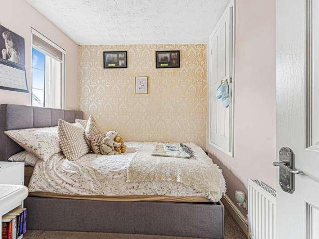 House for sale in Deer Park, Black Bourton