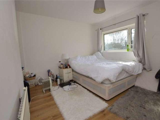 House for sale in Lee Chapel, Essex