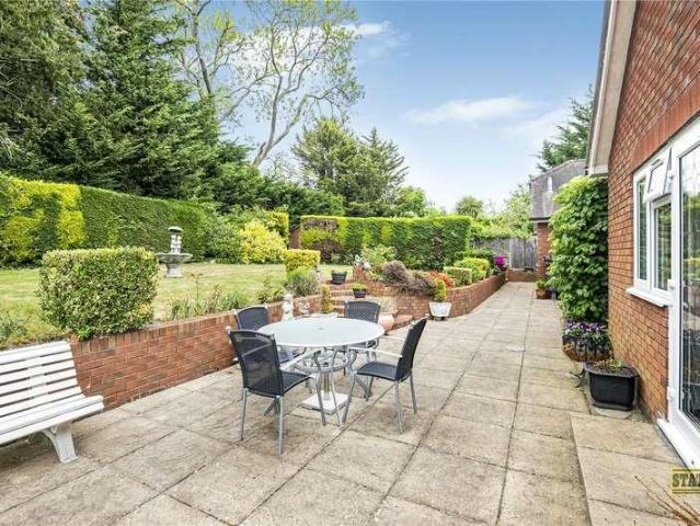 House for sale in Hadley Wood, Greater London
