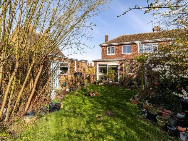 House for sale in Bladon Estate, Boston