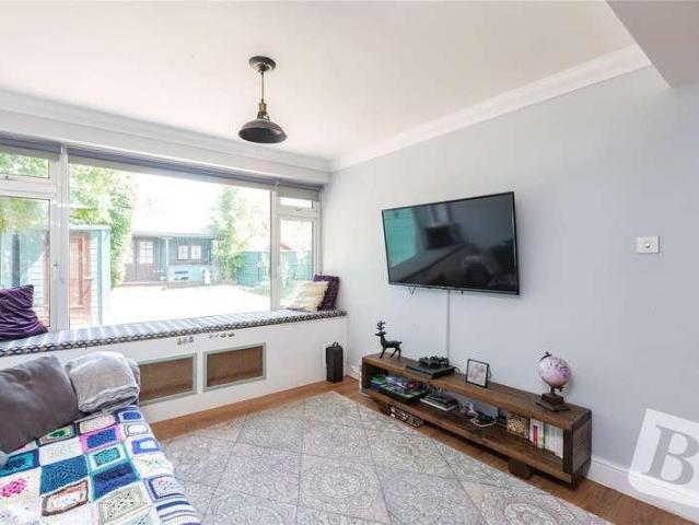 House for sale in Chadwell St Mary, Essex