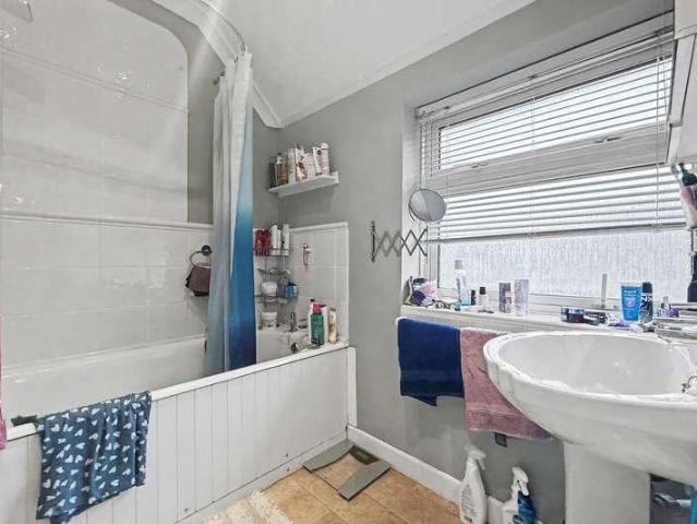 House for sale in Stanmore, Hampshire